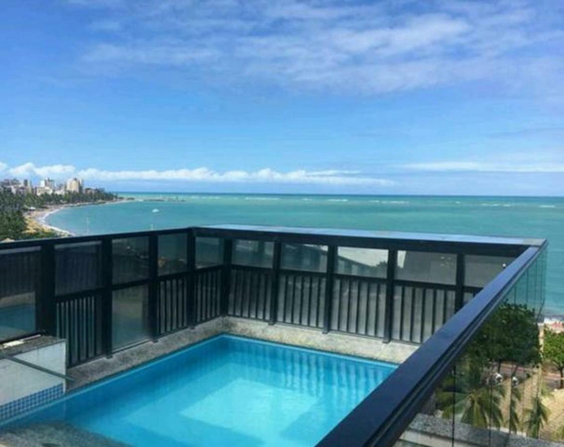 Na Beira Mar De Pajucara- Edif Neo- Apartamento Quarto E Sala- Tem Varanda - Vista Lateral Do Mar- Rua Julio Plech Filho 60 Esquina Com Avenida Doutor Antonio Gouveia - Consumo Eletrico E Pago No Ckeck-Out 1Kwh E 1,35 Reias Maceió Exterior foto